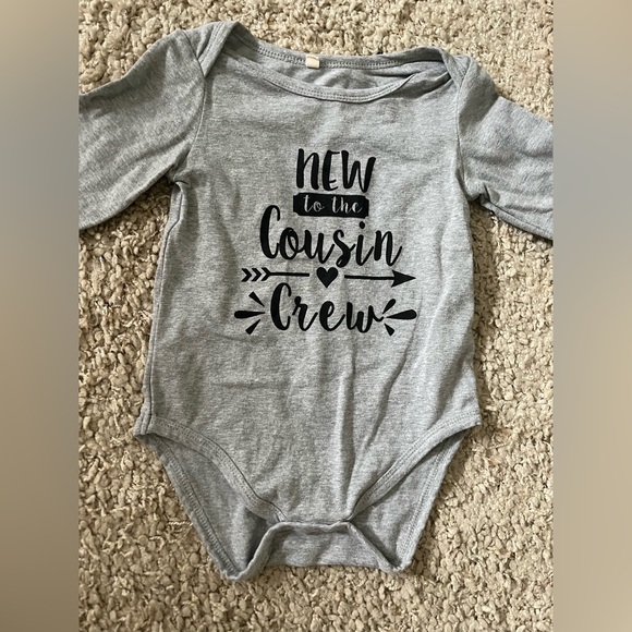 New to the cousin crew gray onesie 9-12 month - Picture 2 of 2
